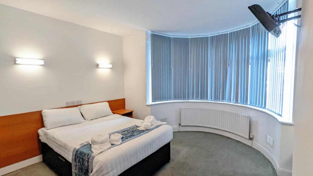 Sk Heathrow Hotel Hayes  Dış mekan fotoğraf
