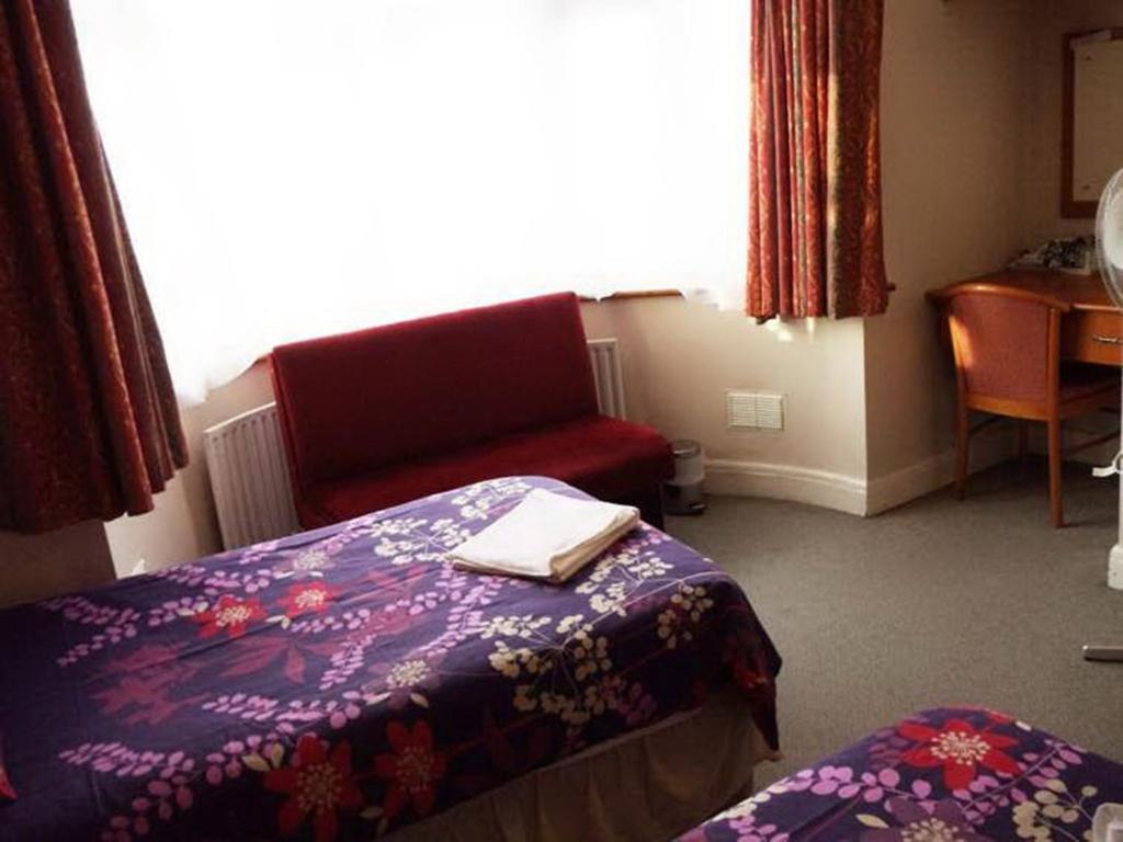 Sk Heathrow Hotel Hayes  Oda fotoğraf