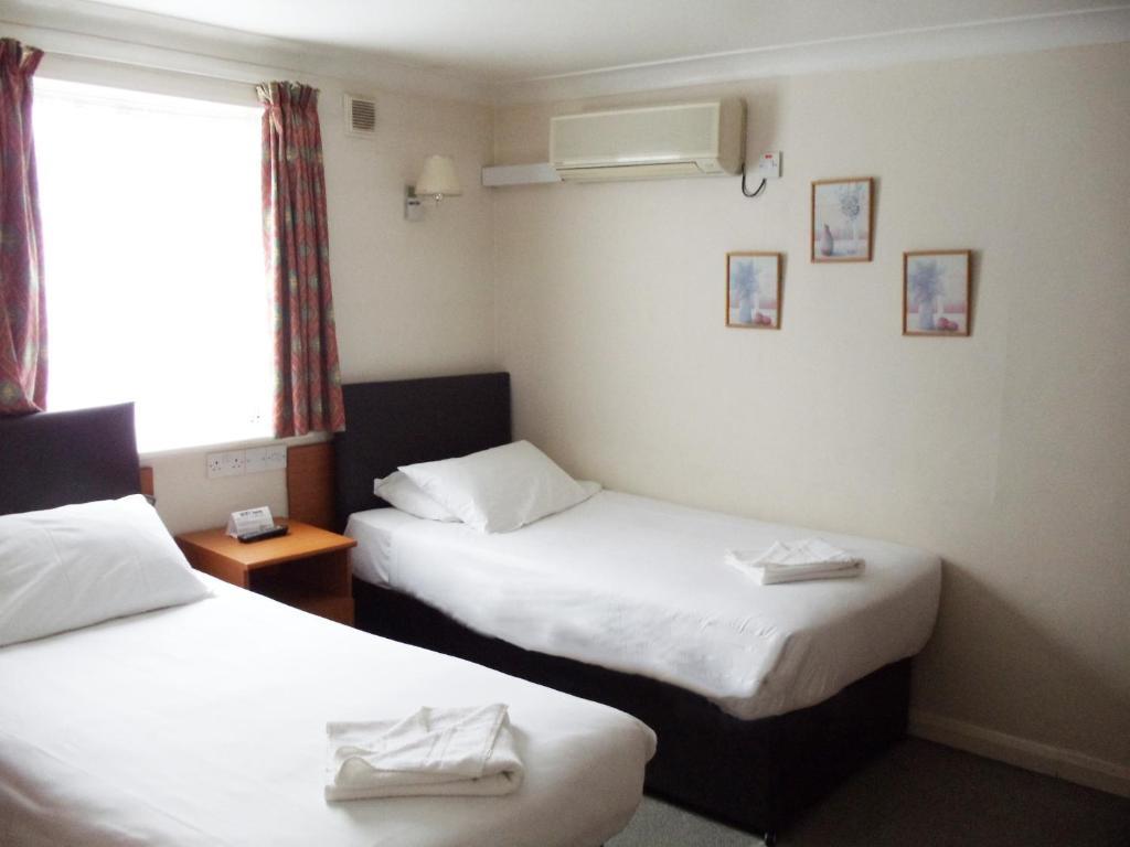 Sk Heathrow Hotel Hayes  Oda fotoğraf